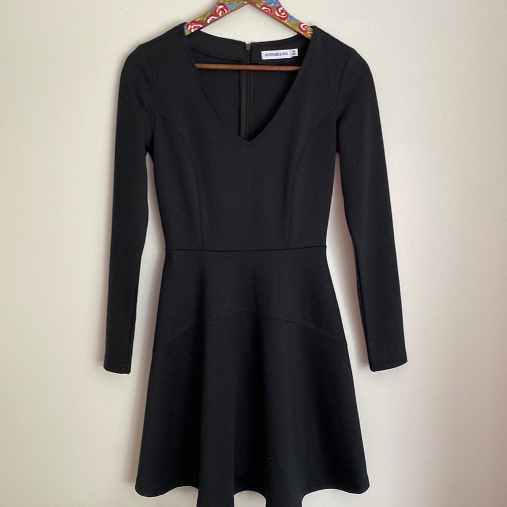 Just Fabulous black stretchy dress size xs ladies midi.